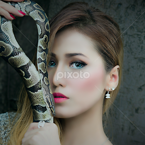 M.N.O. by Eddy Maryamto - People Portraits of Women