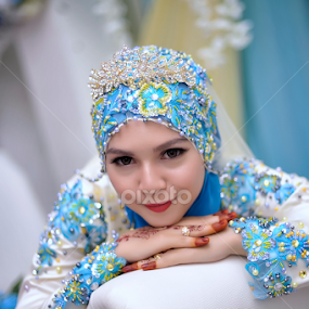 sweet.. by Saiful Kamarudin - People Portraits of Women