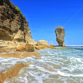 Batu Payung by Nandy Photograf - Landscapes Waterscapes