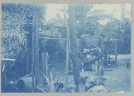 Vrouw Koejaké met matapi