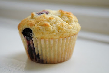 Mom&#39;s Blueberry-Coconut Muffins