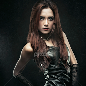 henny by Trias PhotoHape - People Portraits of Women