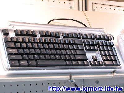 Computex 2008: Strong Man笙春 (鍵盤介紹) - 老貓測3C