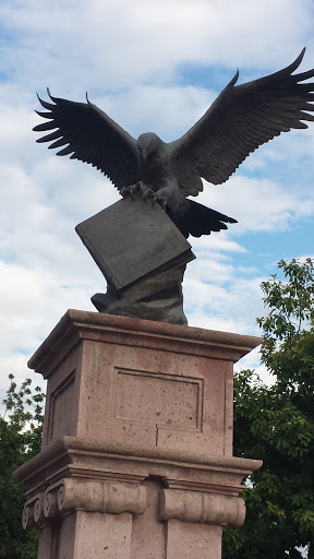 Estatua Del Águila,  Plaza Del Congreso
