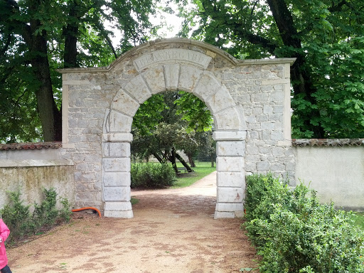 Parc De Beauregard - Grande Arche