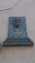 Памятник В. Лендьелу