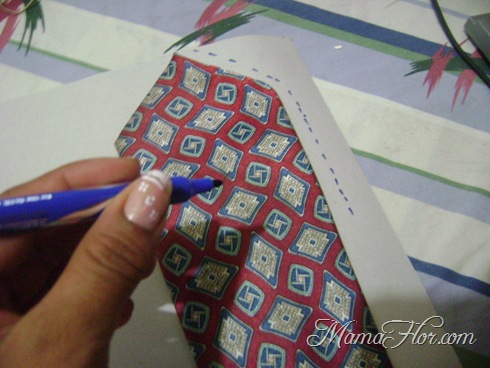 [Caja de Regalo en Forma de Corbata74[2].jpg]