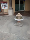 Fuente de plaza garage 