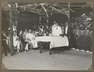 Feestelijke bijeenkomst met Nederlanders en Surinamers