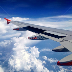 motrek pake hp ajjh by Ditto Sam Liok Liuk - Instagram & Mobile iPhone