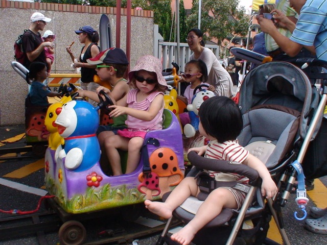 [DSC040243.jpg]