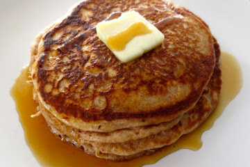 Whole Wheat Banana Pancakes