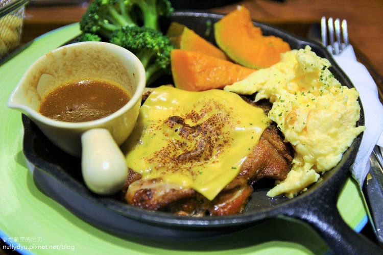 卡菲小食光咖啡館，明亮環境悠閒享受豐盛早午餐