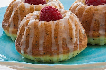 Easy Mini Poppy Seed Bundt Cakes