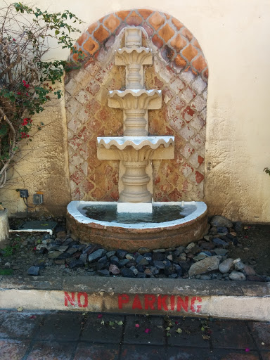 No Parking Fountain