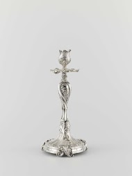 Kandelaar, deel van een ensemble