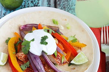 Quick &amp; Easy Chicken Fajitas Recipe