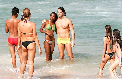 http://lh4.ggpht.com/lickspot/SJITgPmlBDI/AAAAAAAAhqg/Wz2Qn9Ea67s/carmo_dalla_vecchia_beach_073008_09.jpg