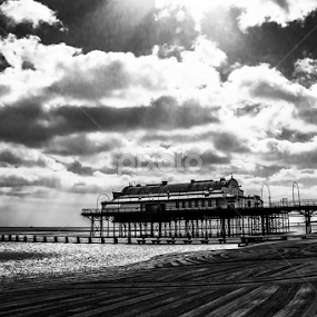 Cleethorpes Promenade by Simon Trott - Travel Locations Landmarks