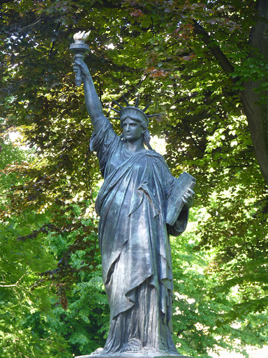 Statue of Liberty, Jardin du L
