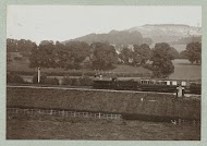 Stoomtrein in heuvellandschap