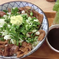 開丼 燒肉vs丼飯