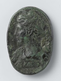 Diana (?), dubbele plakette