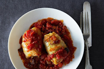 Joan Nathan&#39;s Chosen Jewish Stuffed Cabbage