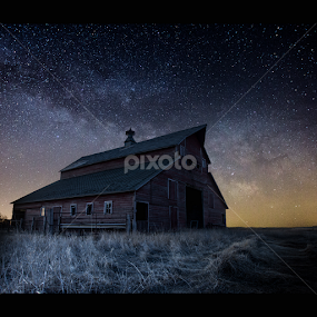 Barn V  by Aaron Groen - Landscapes Starscapes