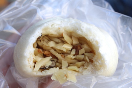 【台北-新文昌素食點心】搶手素包子賣光光·手工麵皮蓬鬆軟綿