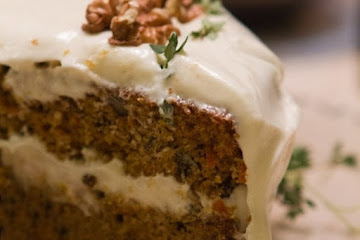 Party Recipe: Carrot Cake with Tangy Orange Frosting