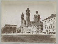 Plein met de Sint Lukas kerk in München