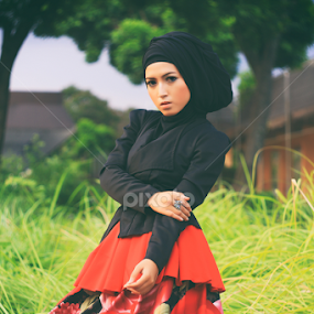 Indah Pratama II by Isnaini Ma'ruf - People Professional People