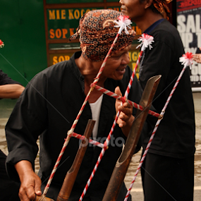 Angklung by Dadan Rivall - People Musicians & Entertainers