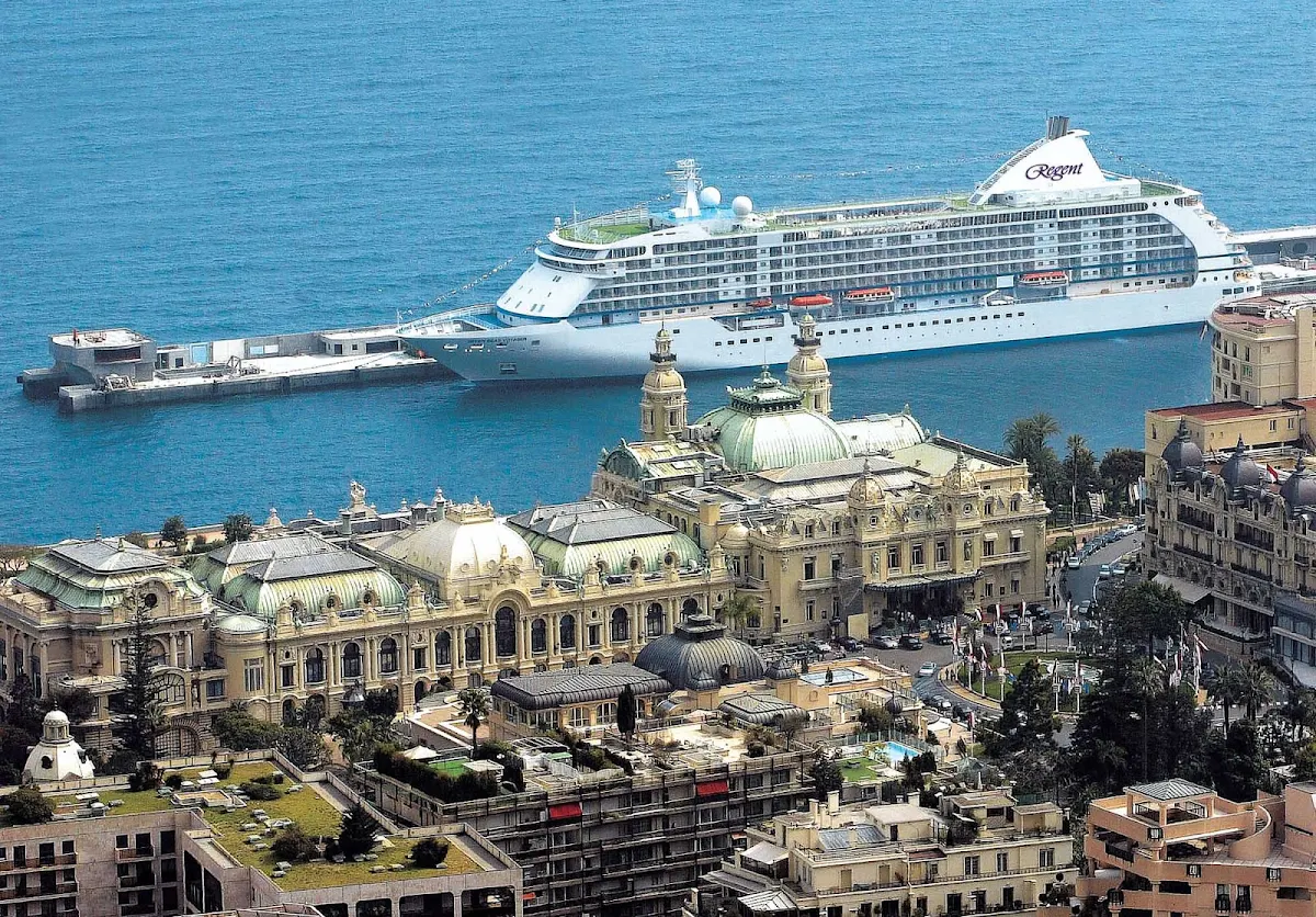 Regent-Seven-Seas-Voyager-Monte-Carlo - Discover historic, vibrant Monte Carlo on an expedition to Monaco with the crew of Seven Seas Voyager.