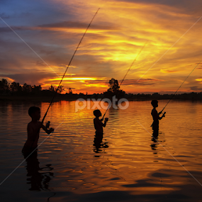 hope by Jakkree Thampitakkul - Landscapes Waterscapes