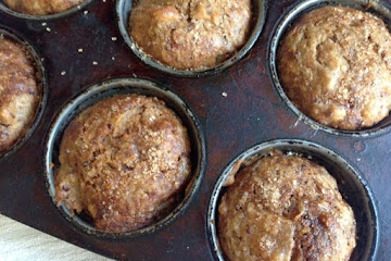 Spiced Applesauce Quinoa Muffins
