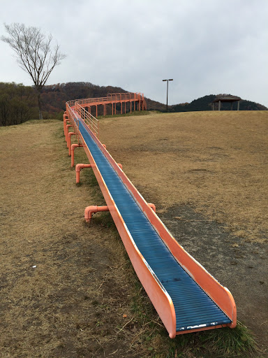大倉ダム湖畔公園 そこそこ長い滑り台