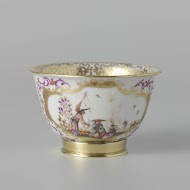 Kop, veelkleurig beschilderd met chinoiserieën