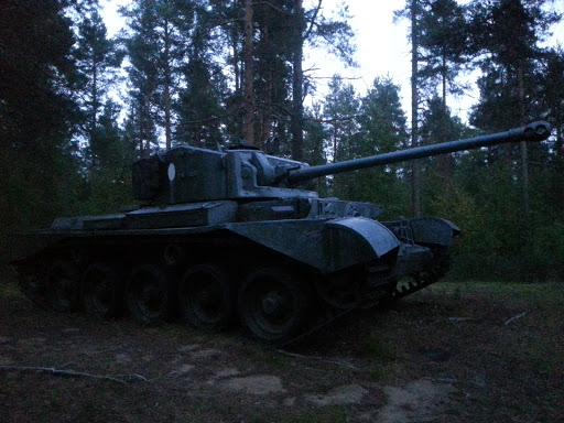 Tank Statue II