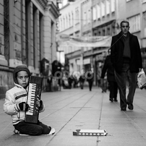 by Yasin Akbaş - Black & White Street & Candid