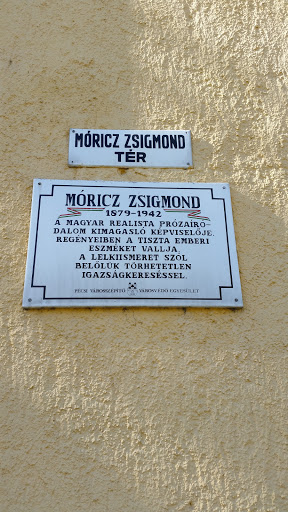 Móricz Zsigmond emléktábla 2.