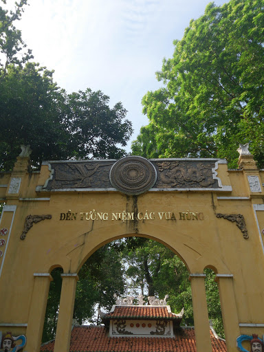 Shrine to Ancient Kings of Vietnam