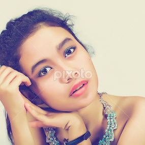 Ananda Fitria Tanjung by Cai Xiong - People Portraits of Women