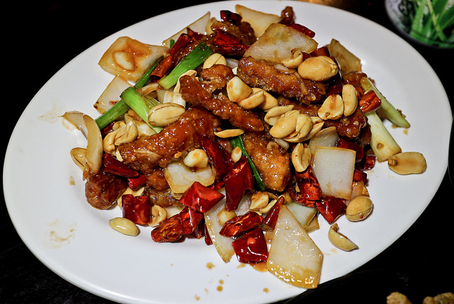 萬芳醫院站 宛如走進時光隧道的 新味珍復古熱炒