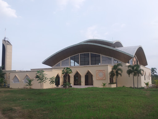 Mesjid Bandara Praya Lombok