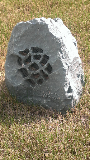 多孔石