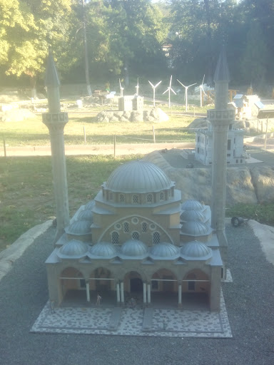 Мини Мечеть Ждума-Джами