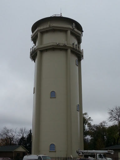Old Darien Water Tower