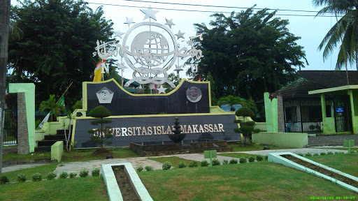 Universites Islam Makassar Tugu